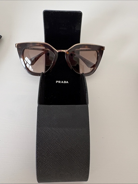 Prada Accessories - Prada Tortoiseshell Cat-Eye Sunglasses with Brown Lenses